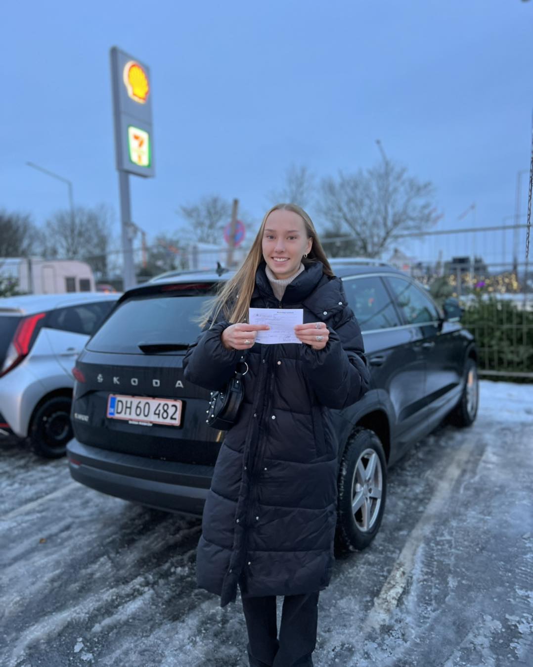 Julie Jensen, gammel elev fra Samsø som har taget kørekort hos Spencers Køreskole i Hornslet og Løgten-Skødstrup